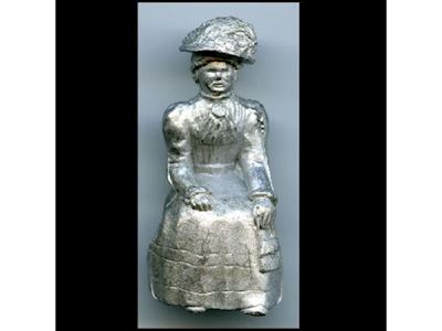 7mm Sitting Lady